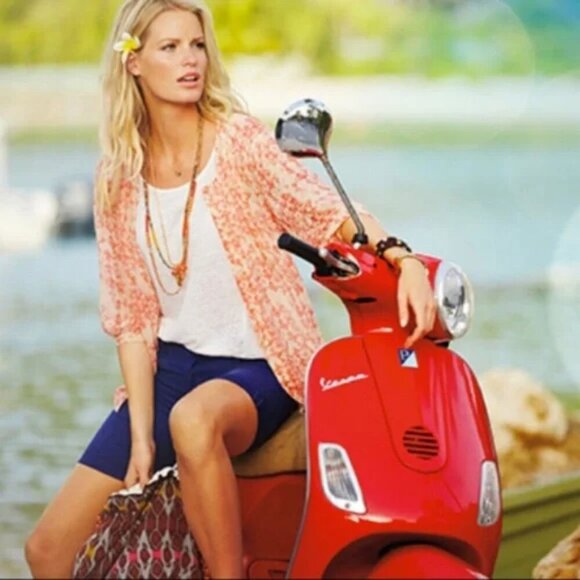 CAbi Emerson Silk blouse - Picture 1 of 8